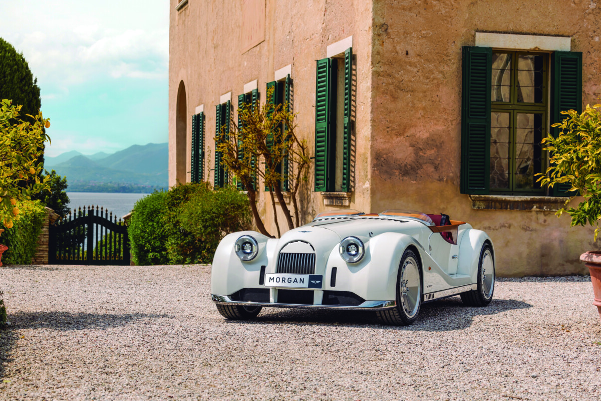 Alfaiate italiano: Morgan apresenta o Midsummer, um modelo com design da Pininfarina e edição limitada