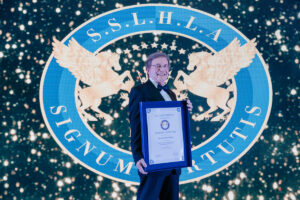 Pioneiro da medicina preventiva no Brasil recebe condecoração Lifetime Achievement Award