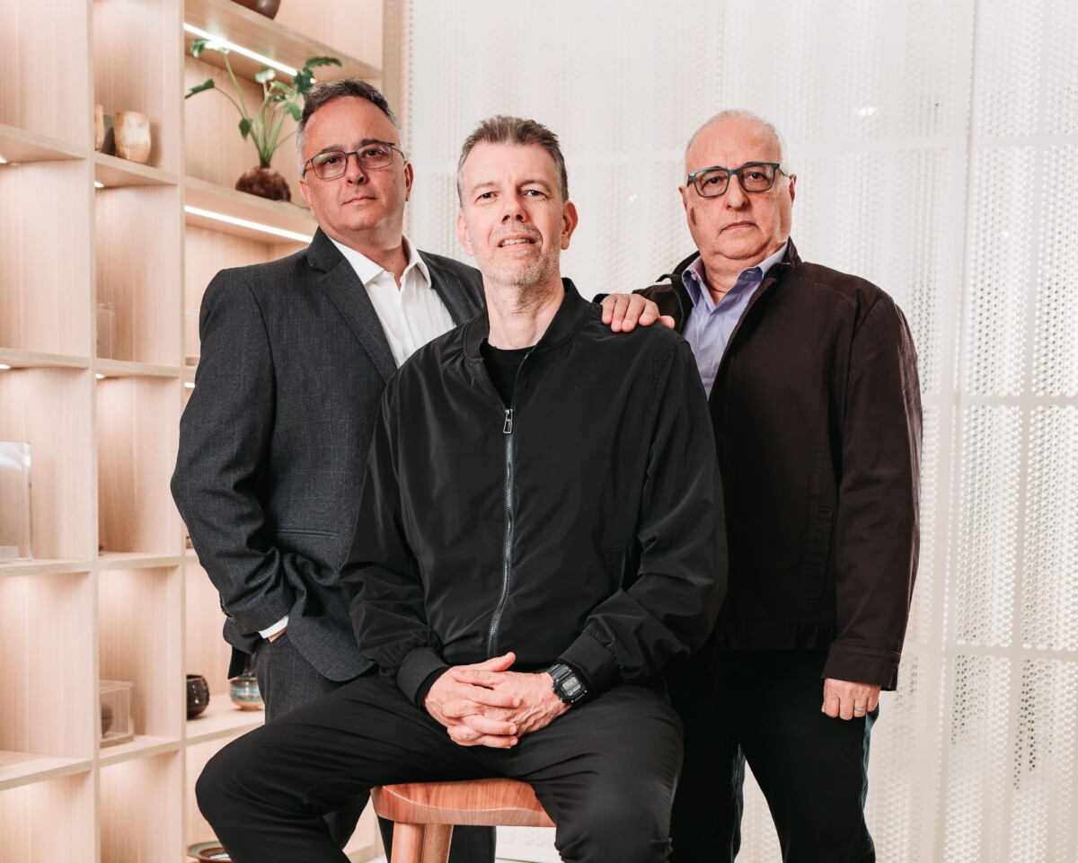Paulo Manzano, ex-executivo da Jaguar Land Rover, apresenta curadoria de luxo moderno 88quatro8