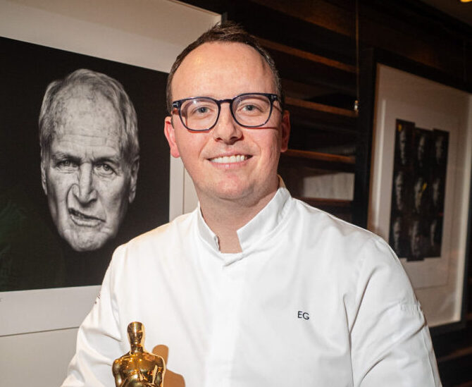 Os novos pratos britânicos da celebração oficial pós-Oscar 2025 pelo chef Elliott Grover a convite de Wolfgang Puck