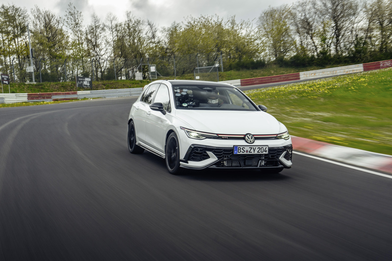 Edição especial do novo Golf GTI bate recorde na Alemanha